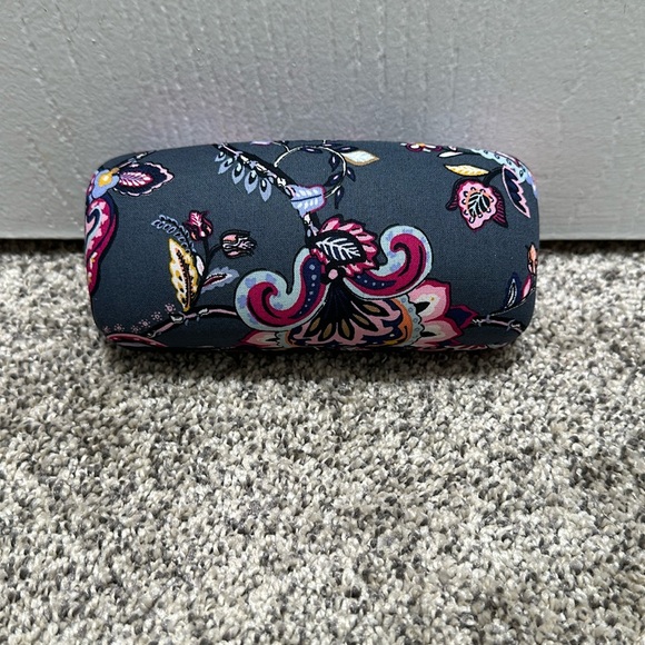 Vera Bradley Sun Glasses Case & Lense Cloth - Picture 1 of 4